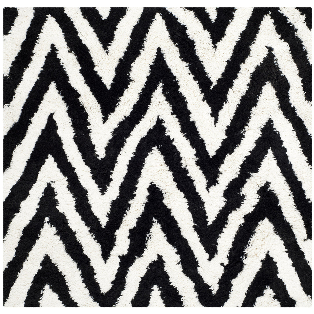 SAFAVIEH Chevron Shag SG250B Handmade Ivory / Black Rug Image 6