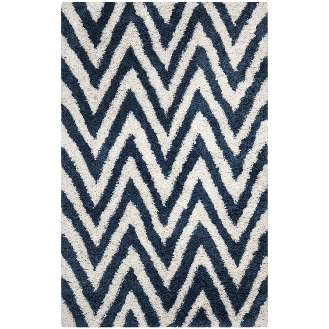 SAFAVIEH Chevron Shag SG250A Handmade Ivory / Blue Rug Image 11