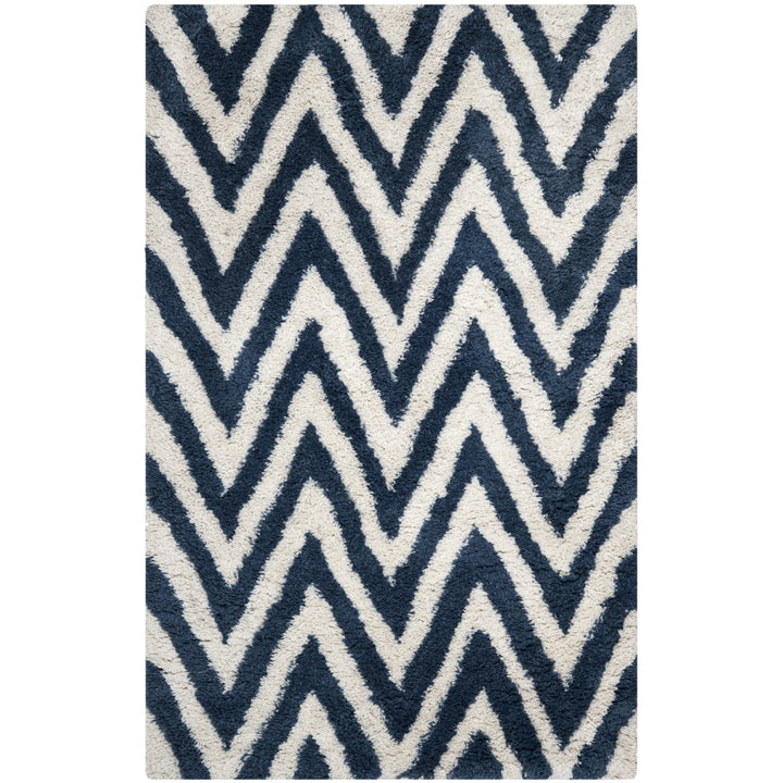 SAFAVIEH Chevron Shag SG250A Handmade Ivory / Blue Rug Image 11