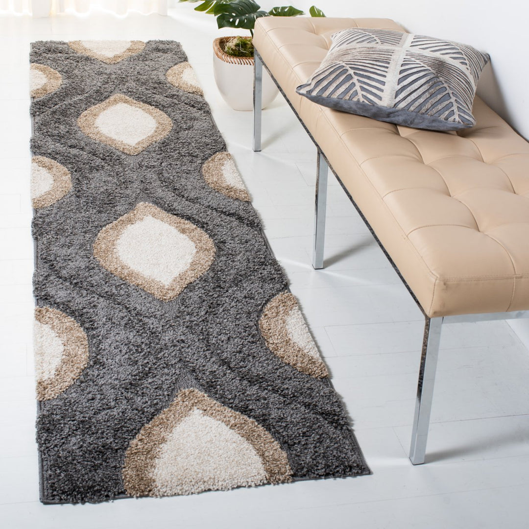 SAFAVIEH Florida Shag SG461-8012 Grey / Ivory Rug Image 3