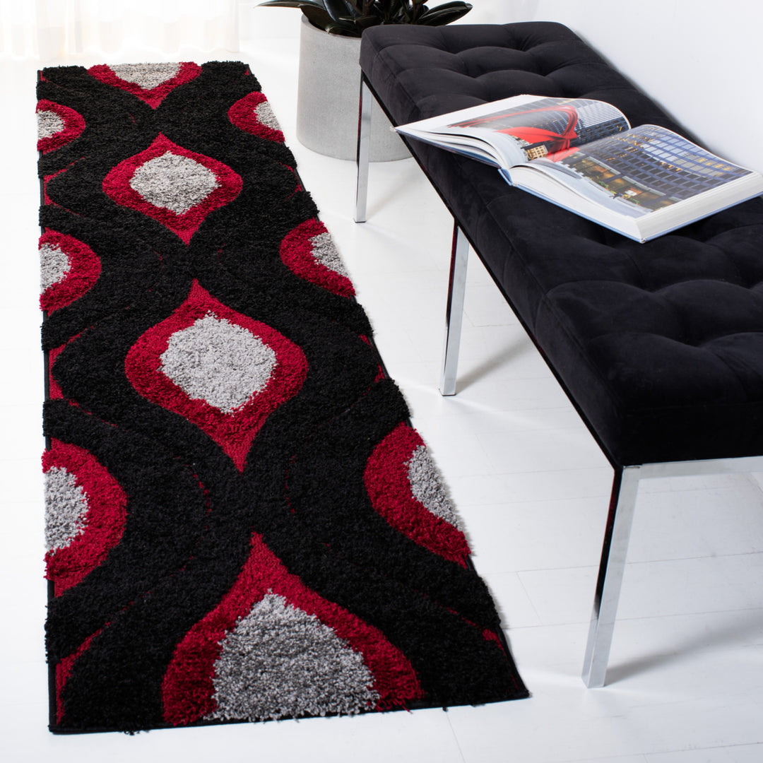 SAFAVIEH Florida Shag SG461-9040 Black / Red Rug Image 4