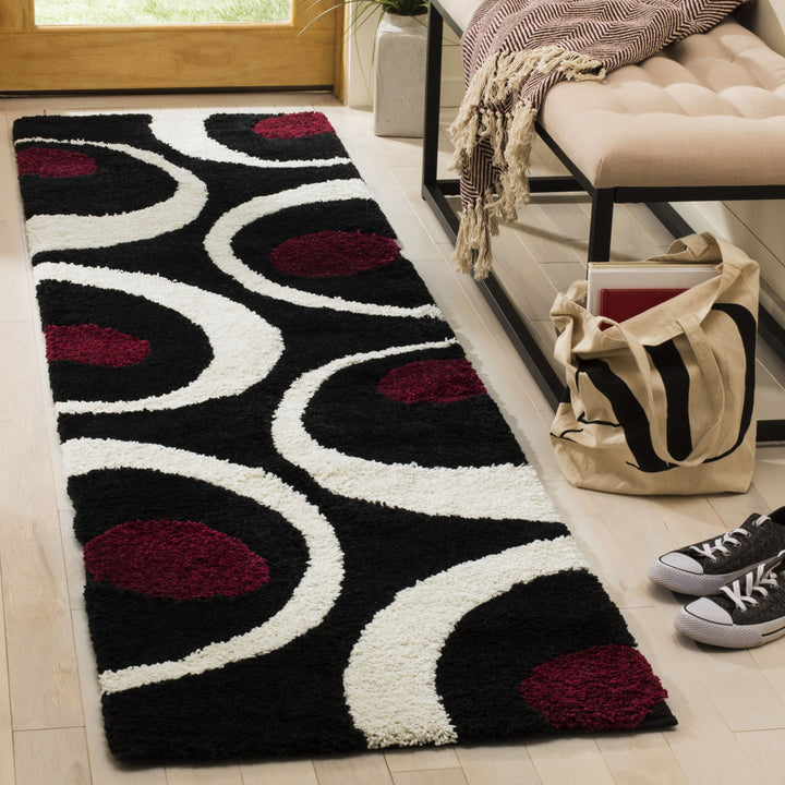 SAFAVIEH Florida Shag SG474-9012 Black / Ivory Rug Image 3