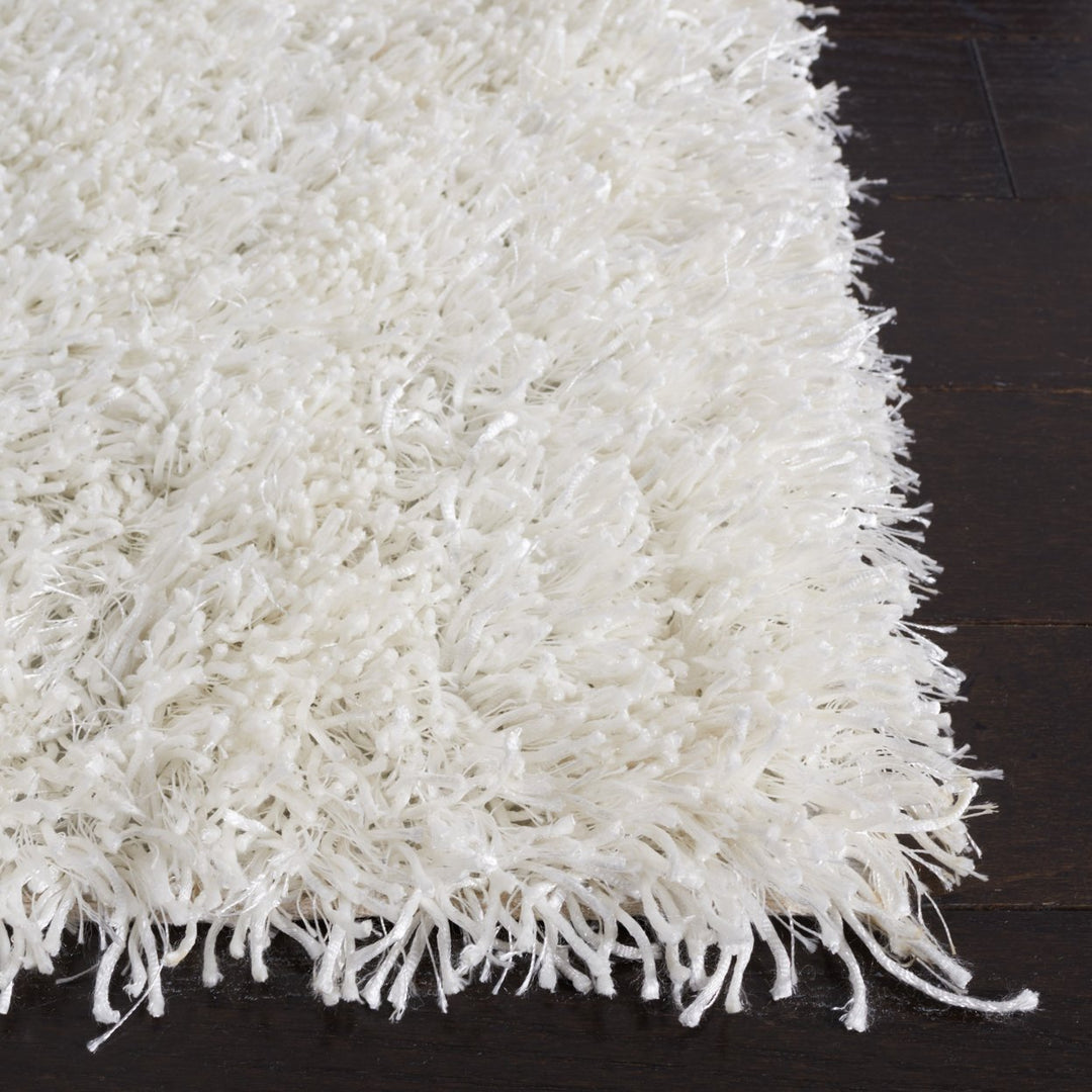 SAFAVIEH Orleans Shag SG531-1111 Off White/Off White Rug Image 7