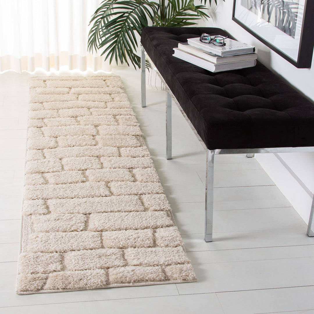 SAFAVIEH Memphis Shag SG831C Cream / Beige Rug Image 3