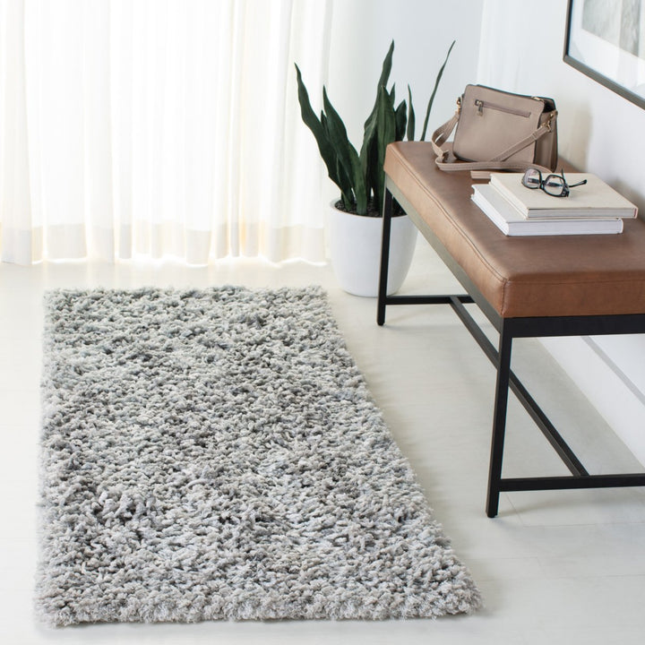 SAFAVIEH Rio Shag SG960F Handmade Grey / Ivory Rug Image 3