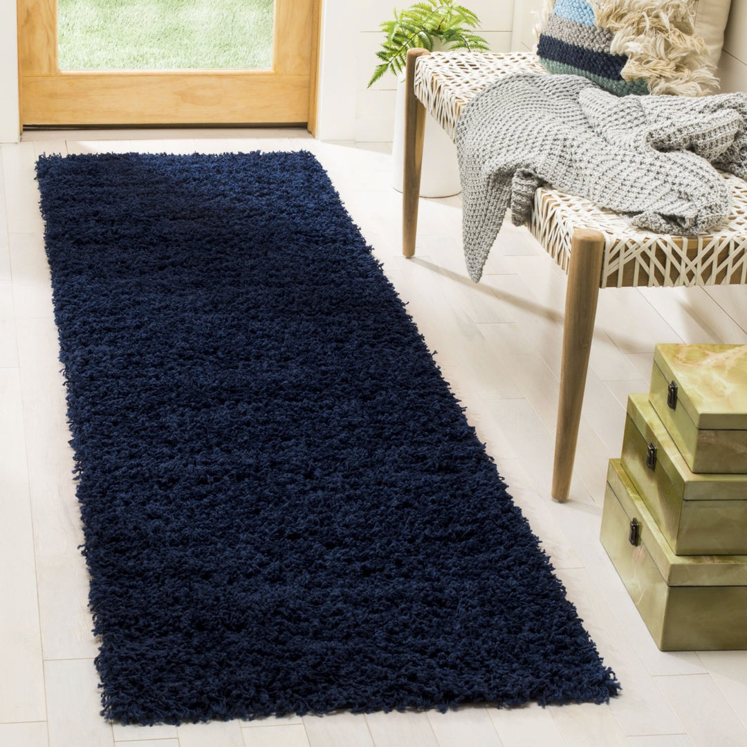 SAFAVIEH Athens Shag Collection SGA119N Navy Rug Image 3