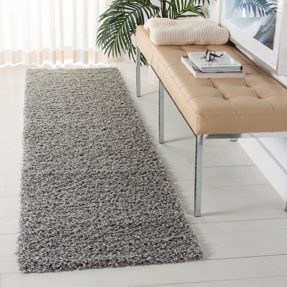 SAFAVIEH Athens Shag Collection SGAS119F Light Grey Rug Image 2