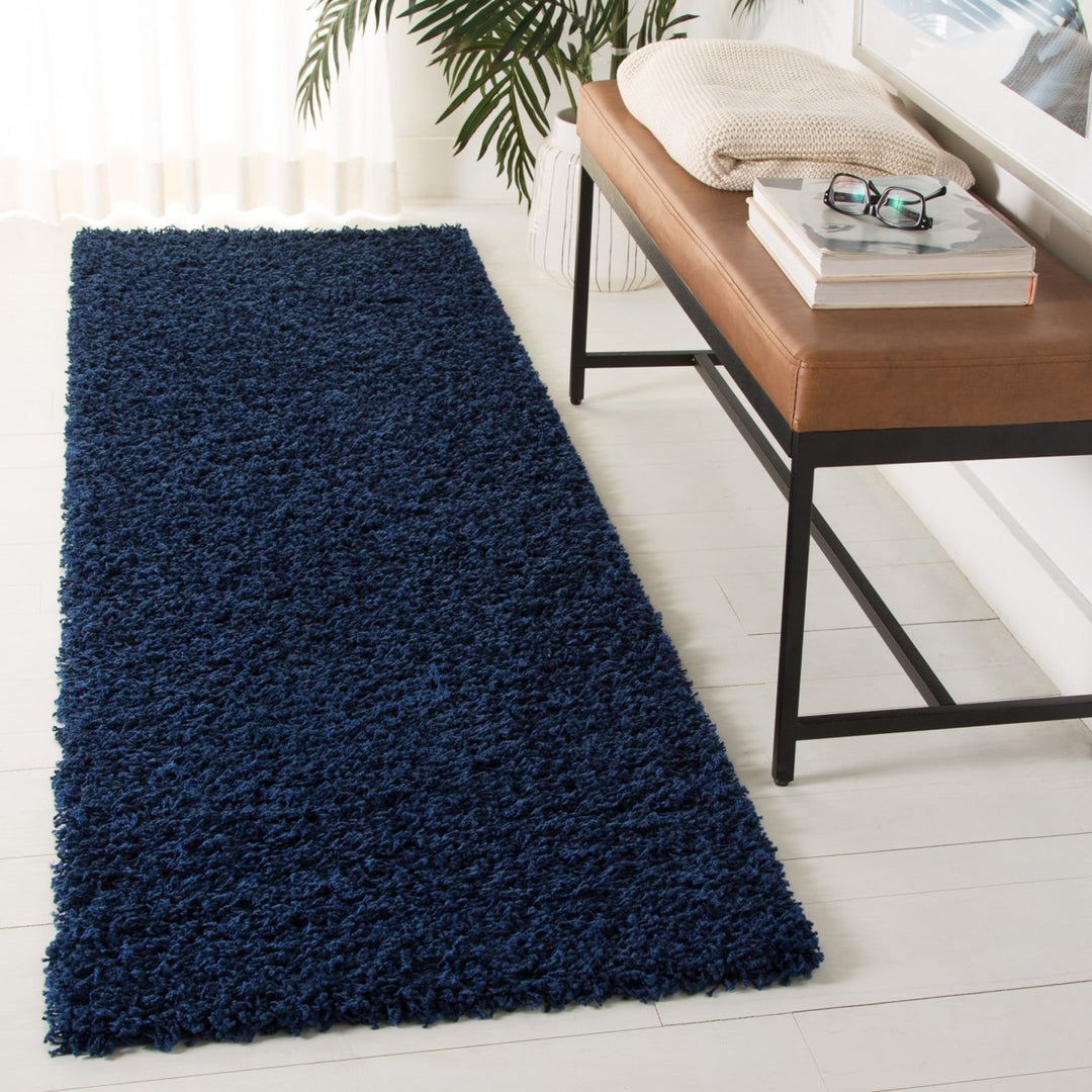 SAFAVIEH Athens Shag Collection SGAS119N Navy Rug Image 3