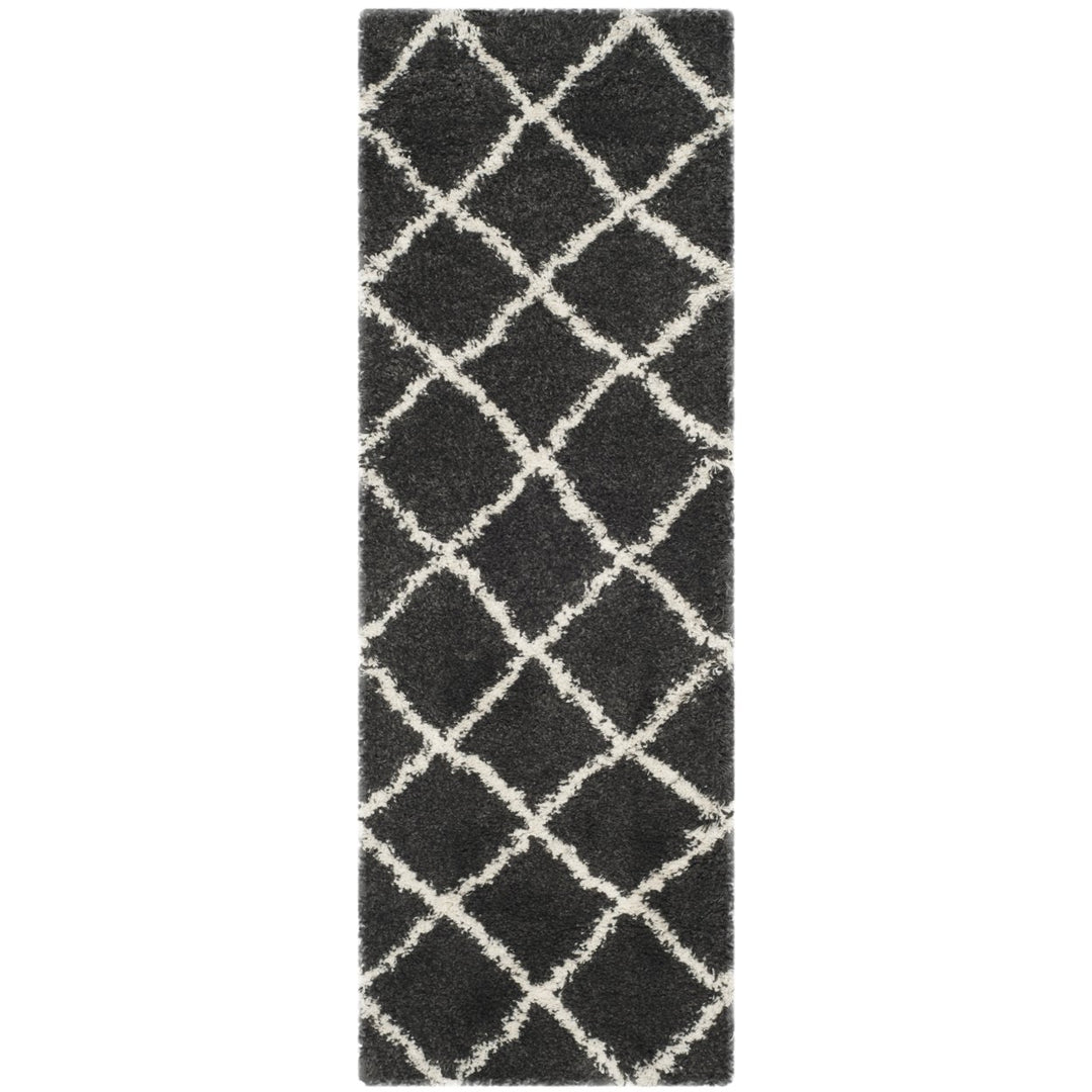 SAFAVIEH Belize Shag SGB489C Charcoal / Ivory Rug Image 5