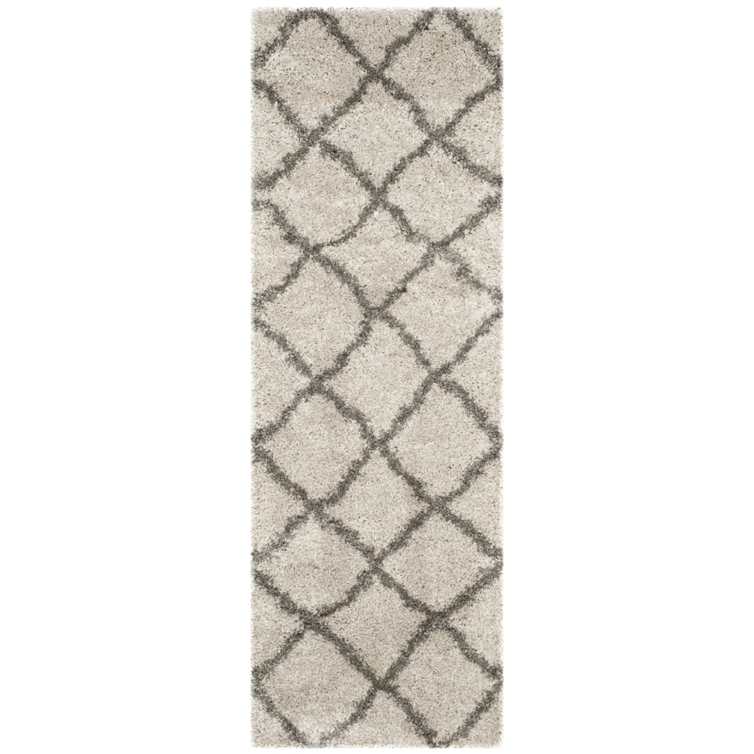 SAFAVIEH Belize Shag SGB489D Taupe / Grey Rug Image 5