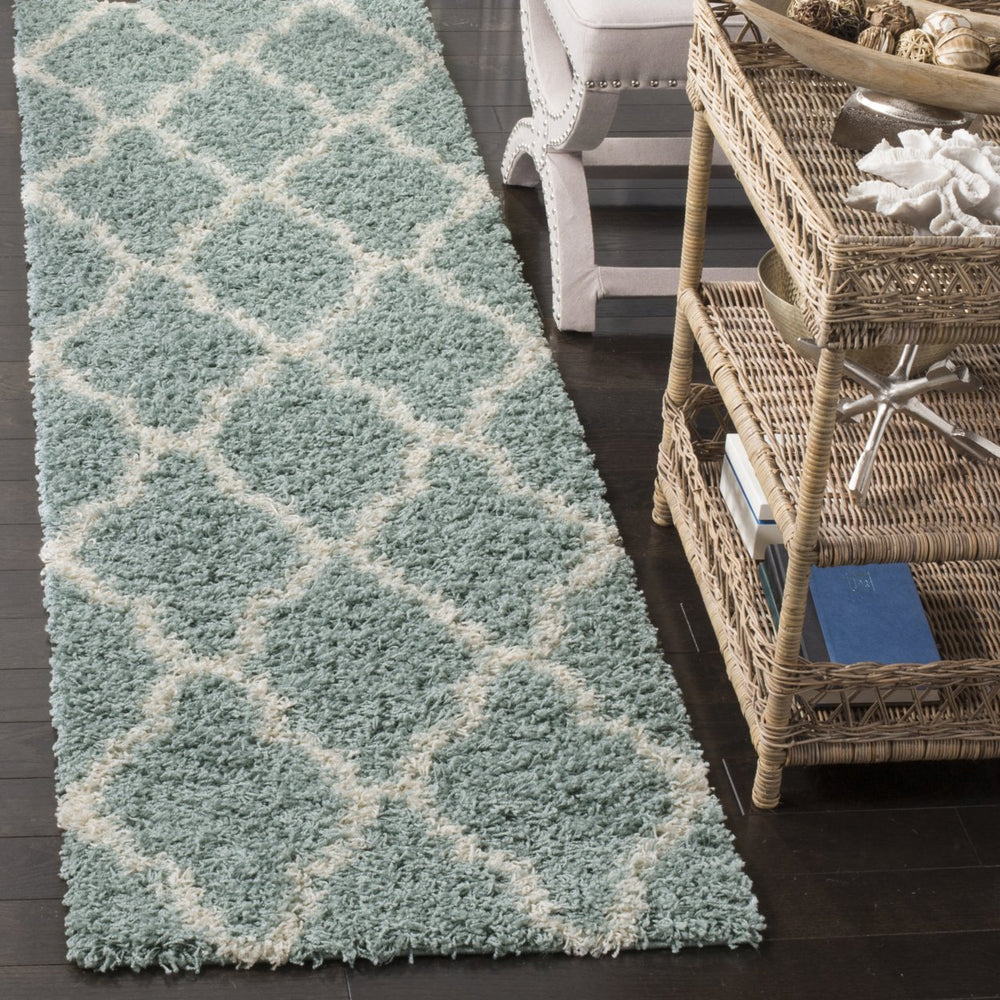 SAFAVIEH Dallas Shag SGDS257C Seafoam / Ivory Rug Image 2