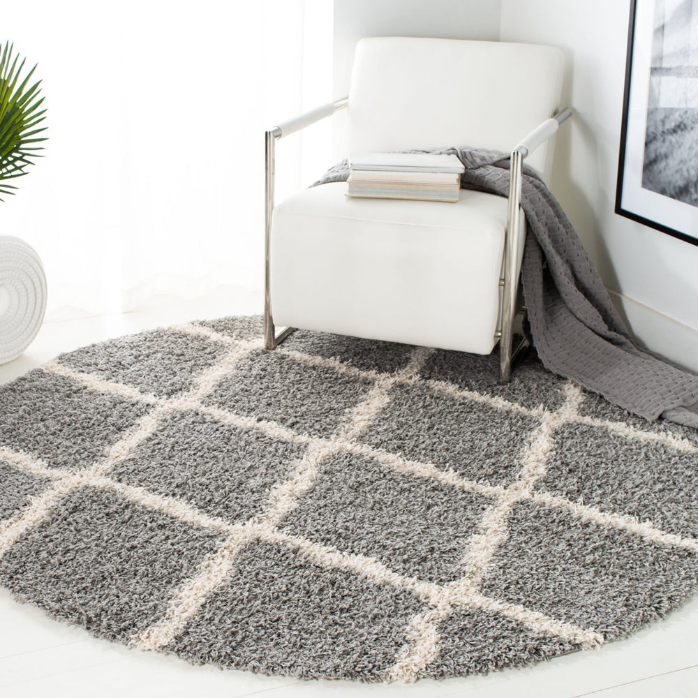 SAFAVIEH Dallas Shag SGDS257G Grey / Ivory Rug Image 2