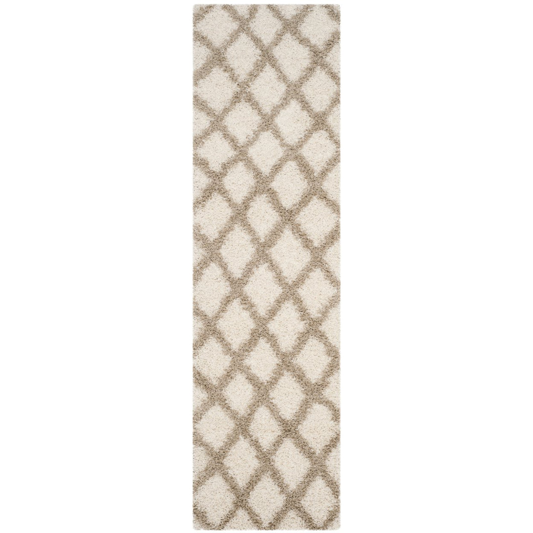 SAFAVIEH Dallas Shag SGDS258B Ivory / Beige Rug Image 5