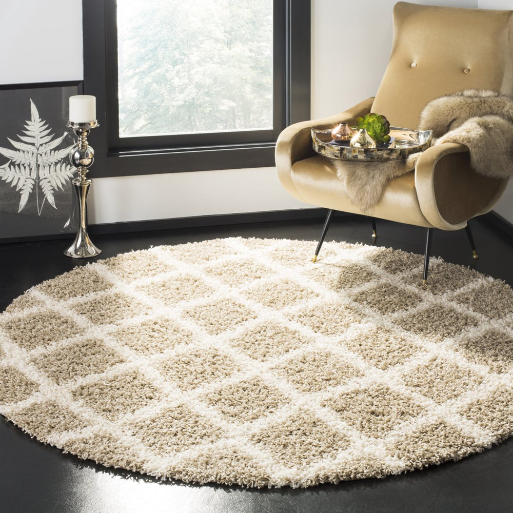 SAFAVIEH Dallas Shag SGDS258D Beige / Ivory Rug Image 2