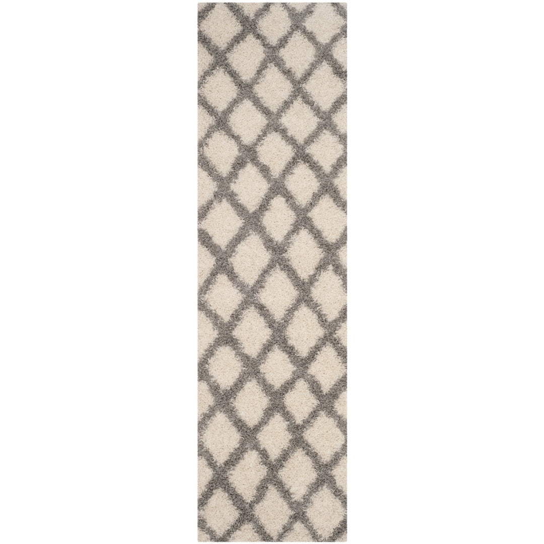 SAFAVIEH Dallas Shag SGDS258F Ivory / Grey Rug Image 4