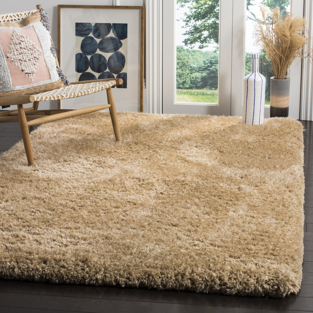 SAFAVIEH Express Shag SGE620B Handmade Beige Rug Image 1