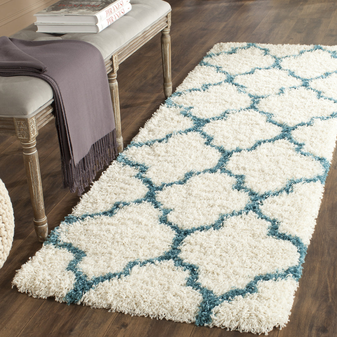 SAFAVIEH Kids Shag Collection SGK566C Ivory / Blue Rug Image 3