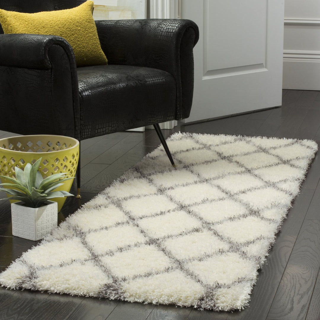 SAFAVIEH Montreal Shag Collection SGM831B Ivory/Grey Rug Image 3