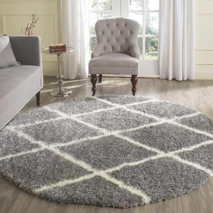 SAFAVIEH Montreal Shag Collection SGM831D Grey/Ivory Rug Image 2