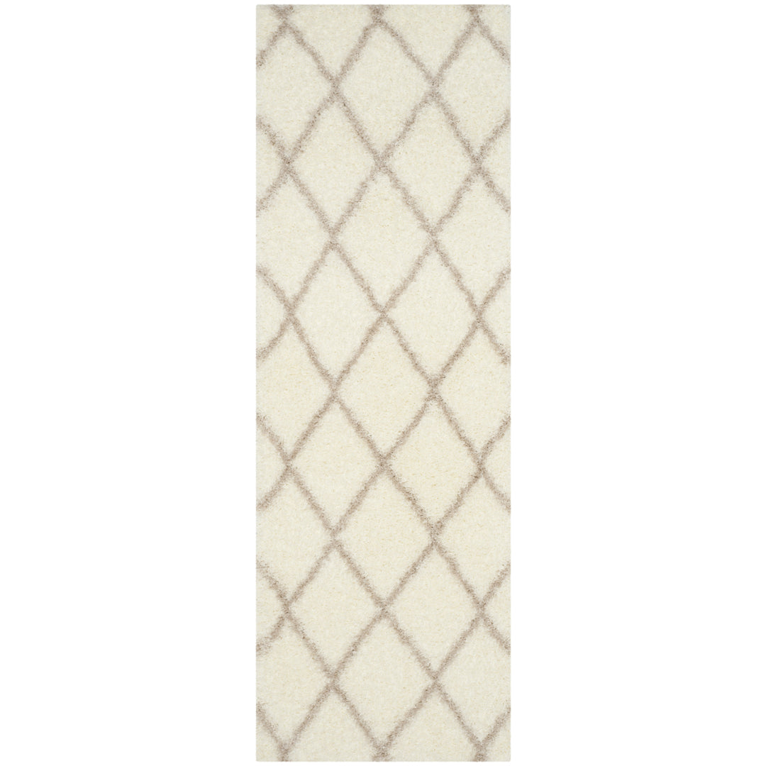 SAFAVIEH Montreal Shag SGM831F Ivory / Beige Rug Image 5