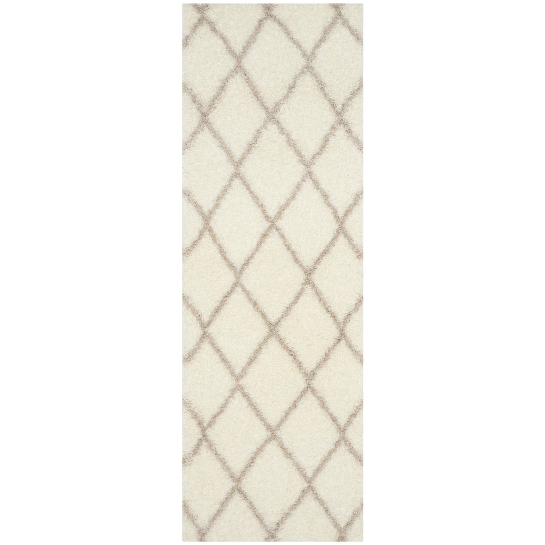 SAFAVIEH Montreal Shag SGM831F Ivory / Beige Rug Image 1