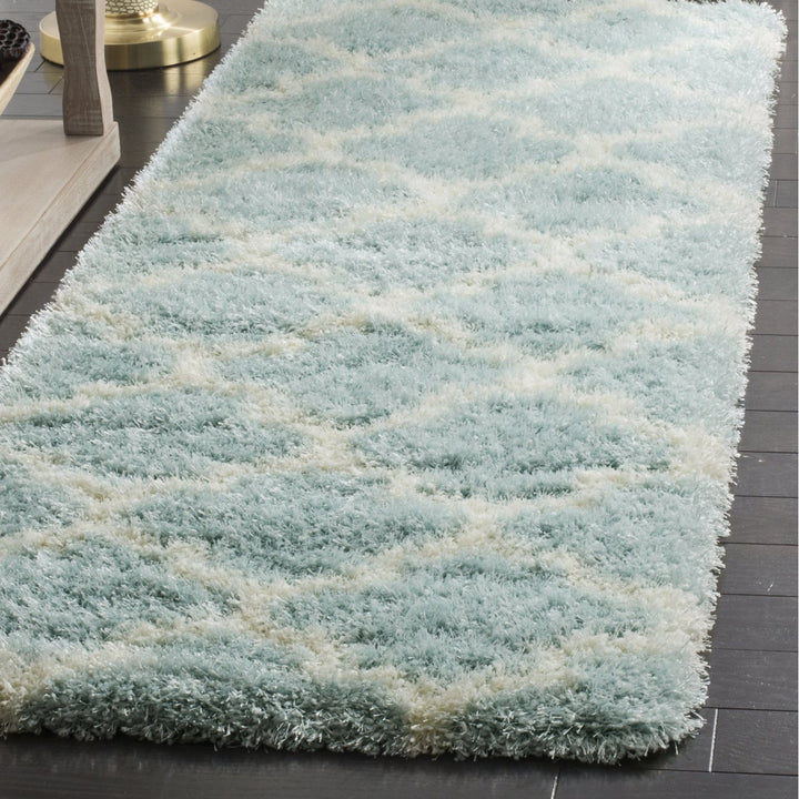 SAFAVIEH Montreal Shag SGM832L Light Blue / Ivory Rug Image 3