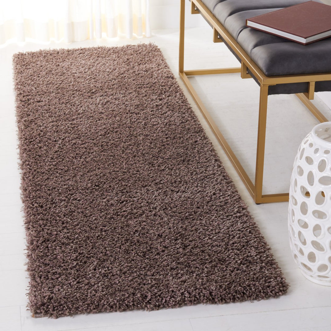 SAFAVIEH Santa Monica Shag SGN725-2424 Taupe Rug Image 10