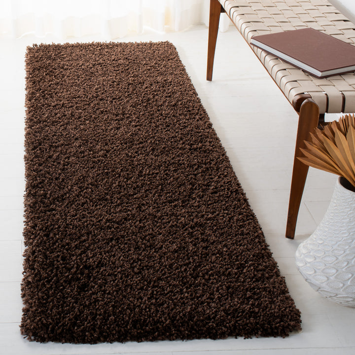 SAFAVIEH Santa Monica Shag SGN725-2727 Brown Rug Image 10