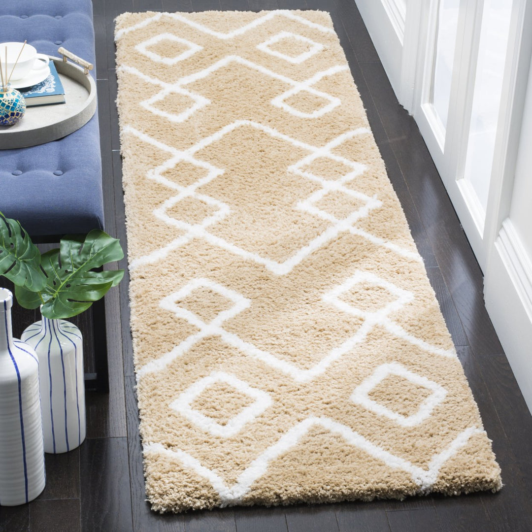 SAFAVIEH Toronto Shag SGT609B Handmade Beige / Ivory Rug Image 3