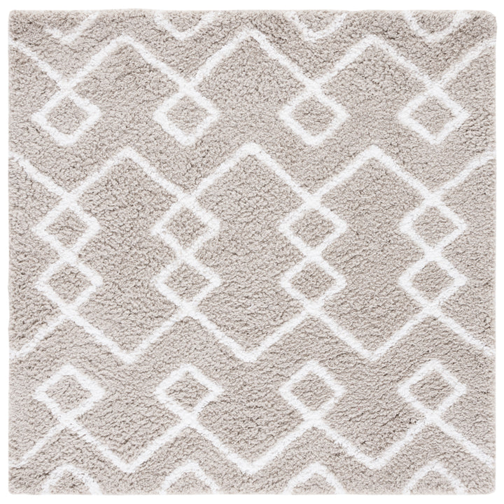 SAFAVIEH Toronto Shag SGT609C Handmade Silver / Ivory Rug Image 6