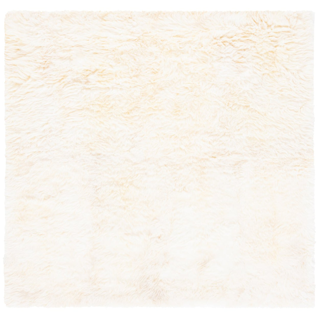 SAFAVIEH Sheep Skin SHS211A Handwoven Natural / White Rug Image 8