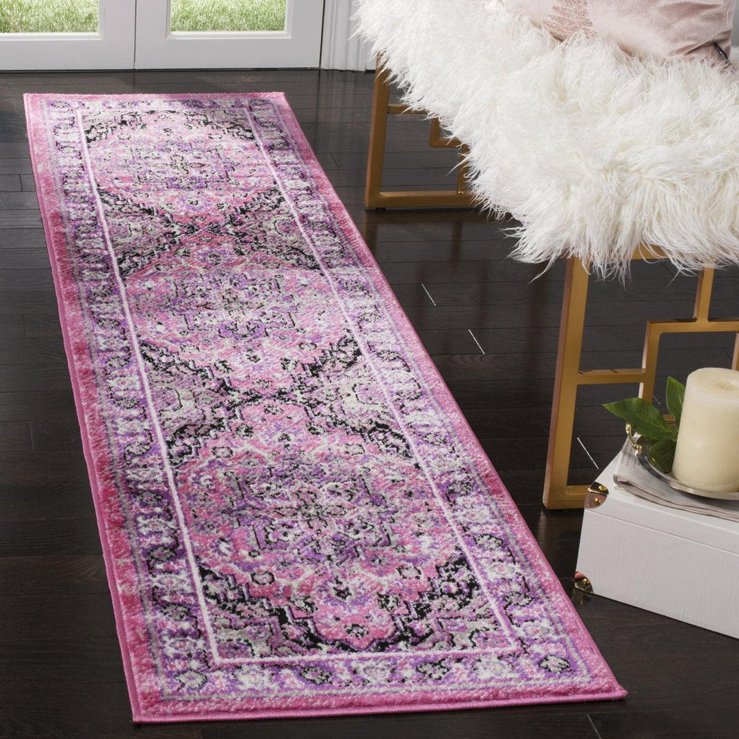 SAFAVIEH Skyler Collection SKY126N Pink / Ivory Rug Image 3