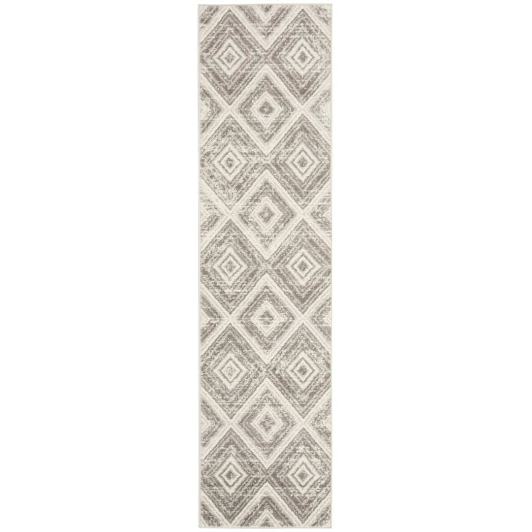 SAFAVIEH Skyler Collection SKY120K Grey / Ivory Rug Image 1