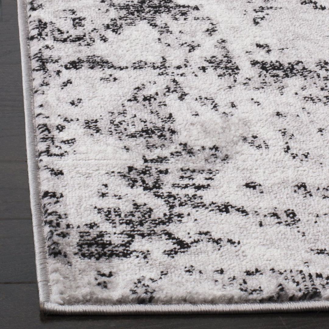 SAFAVIEH Skyler Collection SKY186L Charcoal / Ivory Rug Image 7