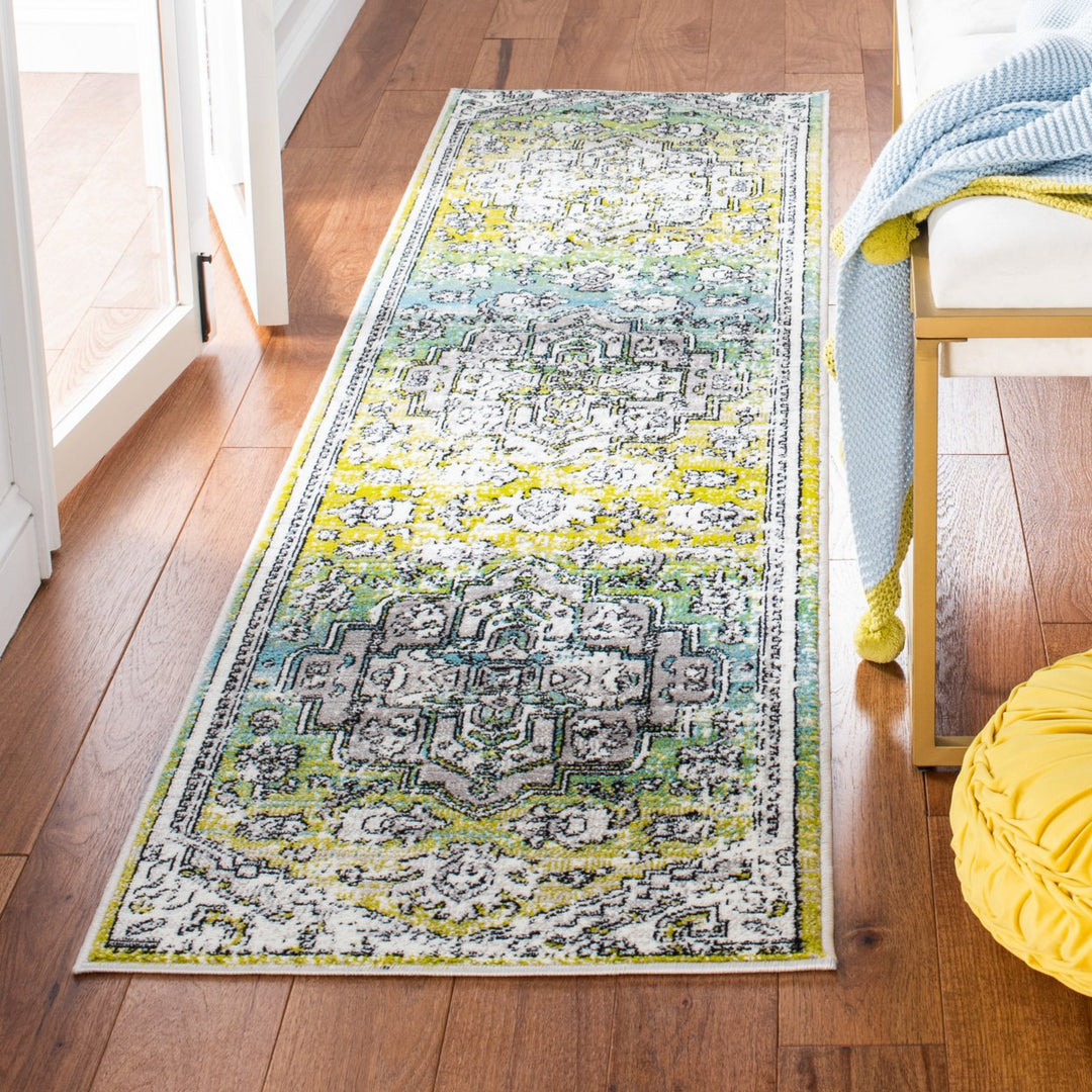 SAFAVIEH Skyler Collection SKY101Y Green / Ivory Rug Image 3