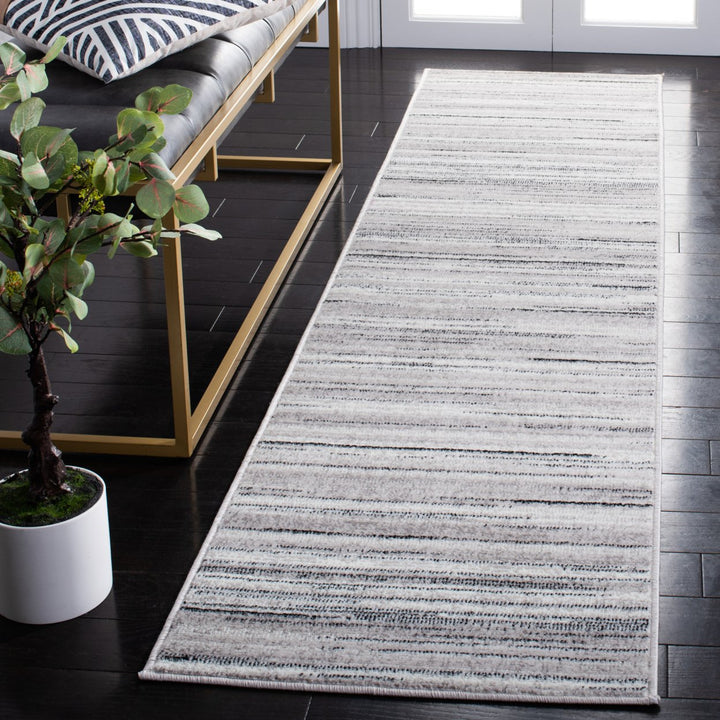 SAFAVIEH Skyler Collection SKY121F Ivory / Grey Rug Image 3