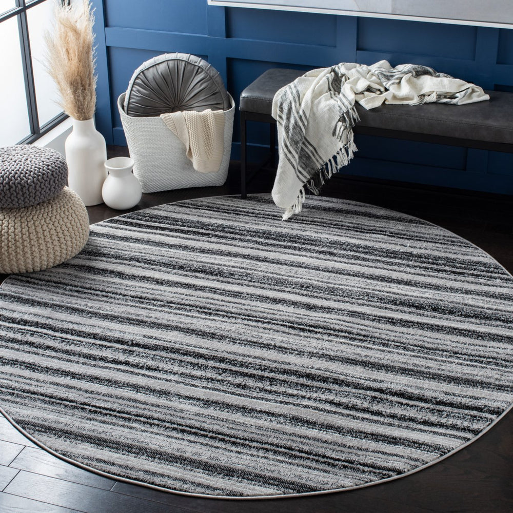 SAFAVIEH Skyler Collection SKY121Z Grey / Black Rug Image 2