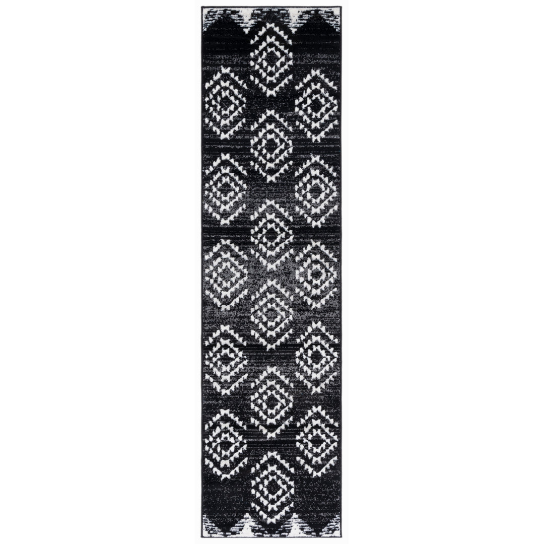 SAFAVIEH Skyler Collection SKY179Z Black / Ivory Rug Image 5