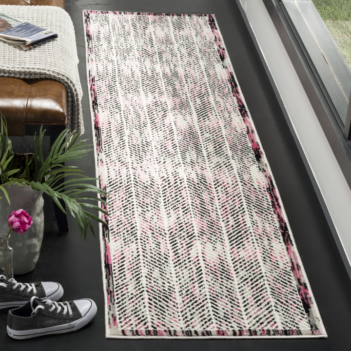 SAFAVIEH Skyler Collection SKY194P Grey / Pink Rug Image 3