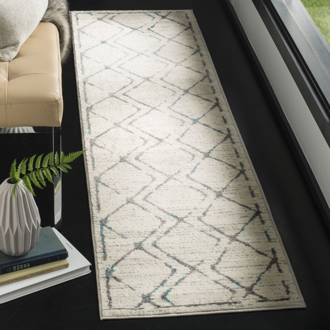 SAFAVIEH Skyler Collection SKY197D Ivory / Blue Rug Image 3