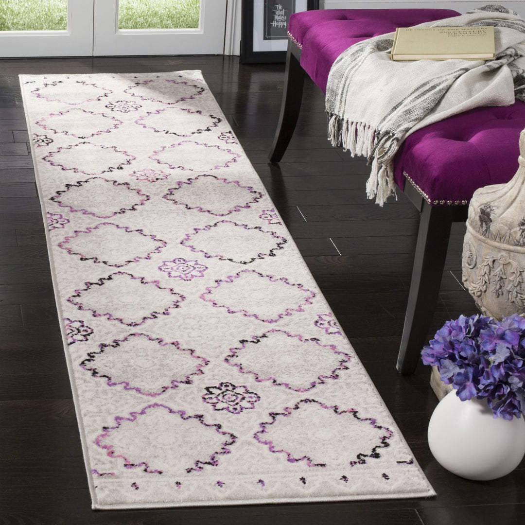 SAFAVIEH Skyler Collection SKY199P Grey / Pink Rug Image 3