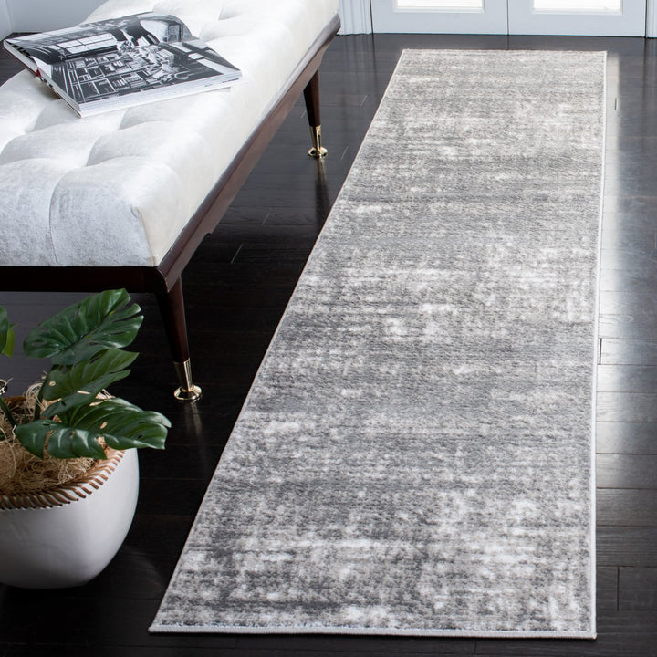 SAFAVIEH Skyler Collection SKY563F Grey / Ivory Rug Image 3