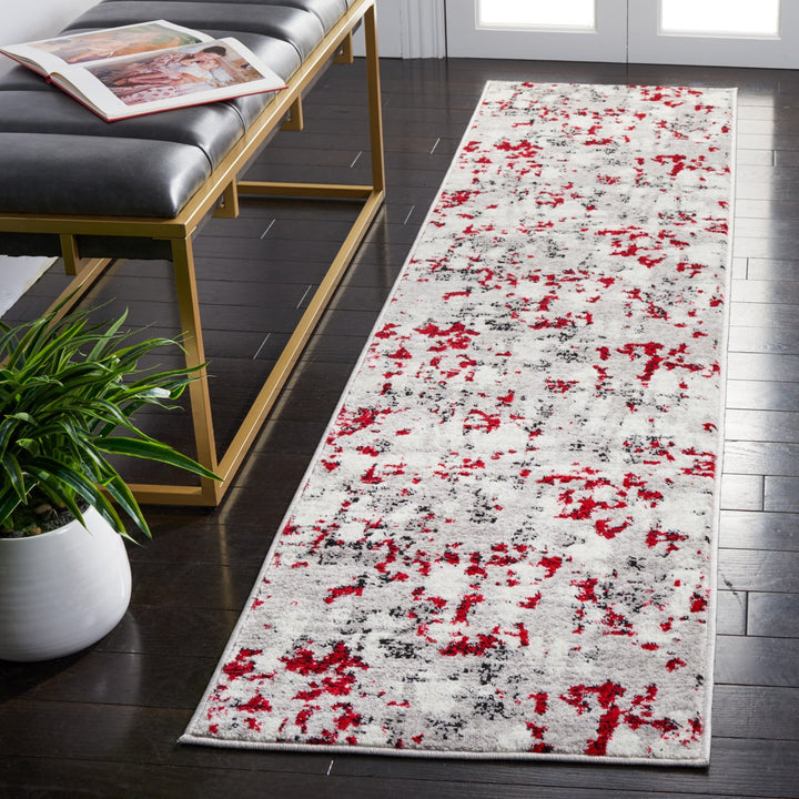 SAFAVIEH Skyler Collection SKY193Q Grey / Red Rug Image 3