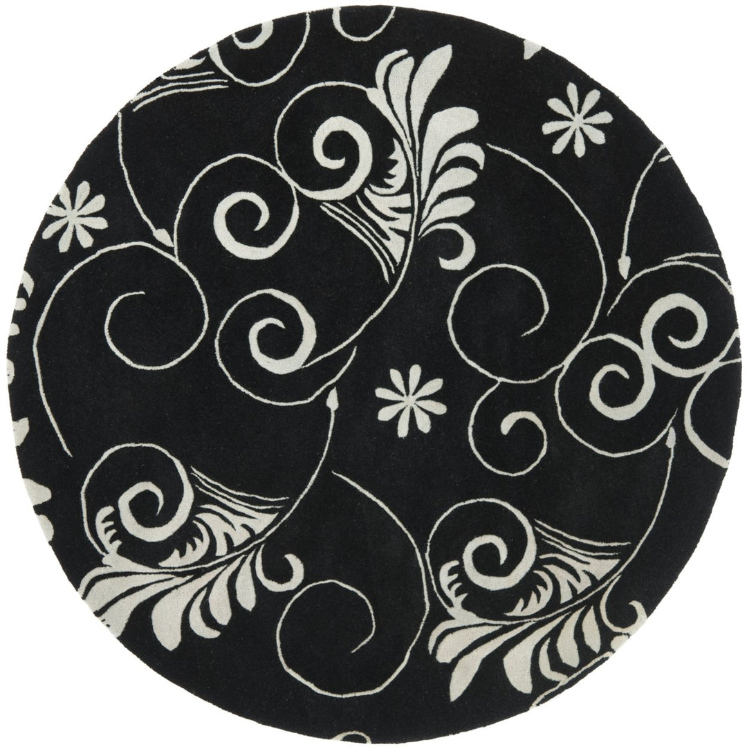 SAFAVIEH Soho SOH218A Handmade Black / Ivory Rug Image 1