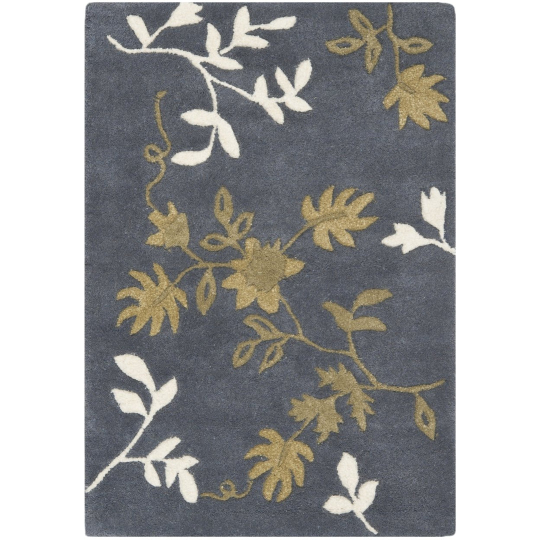 SAFAVIEH Soho Collection SOH313C Handmade Dark Grey Rug Image 1