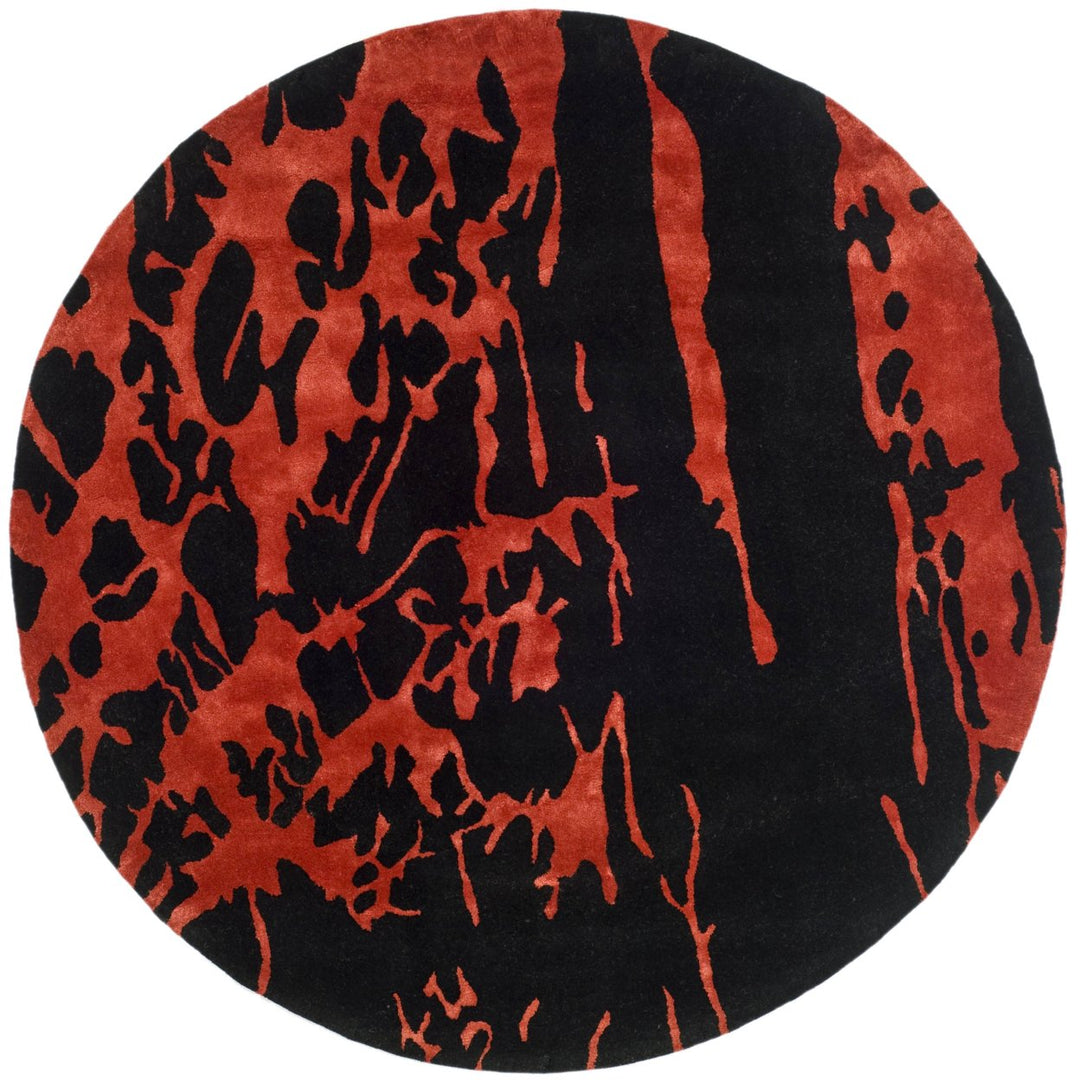 SAFAVIEH Soho Collection SOH326B Handmade Black / Red Rug Image 1