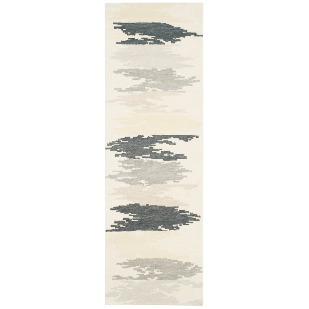 SAFAVIEH Soho Collection SOH336A Handmade Ivory/Grey Rug Image 3