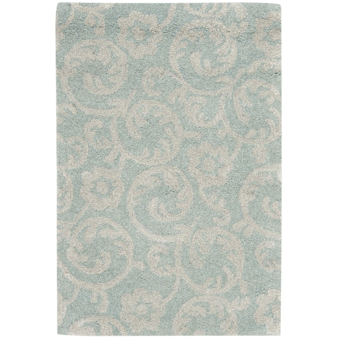 SAFAVIEH Soho SOH415B Handmade Light Blue / Silver Rug Image 7