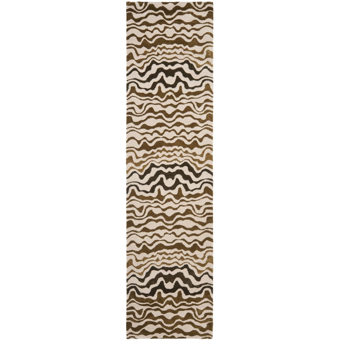 SAFAVIEH Soho SOH417A Handmade Beige / Brown Rug Image 1