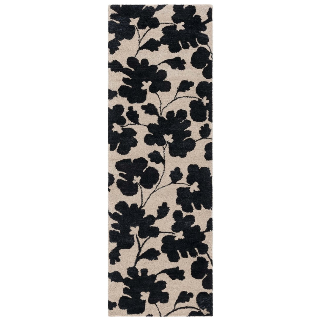 SAFAVIEH Soho SOH419A Handmade Beige / Black Rug Image 4